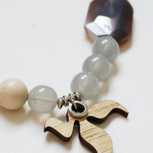 Monodiko Necklace - Agates, Quartz and Pearls