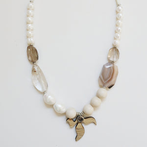 Pearls and Quartz Monodiko Necklace