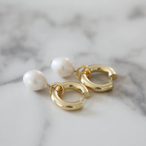 Mix and Match, Oval Hoops and Big Baroque Pearls - Gold, Silver - In Between Earrings #10a