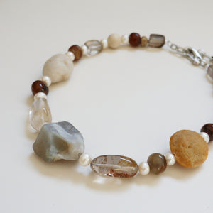 Monodiko Chunky Agate Statement Necklace