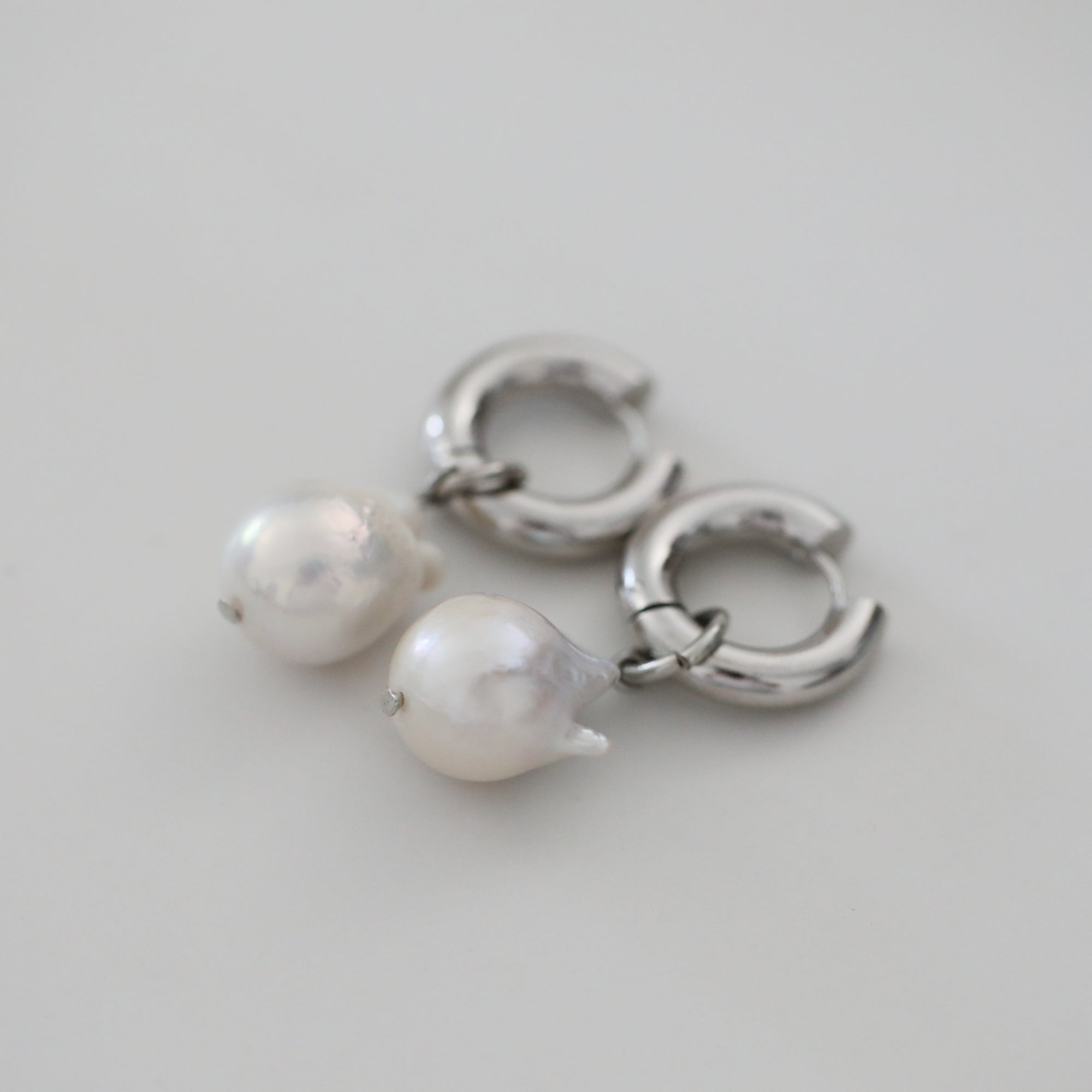 Mix and Match, Oval Hoops and Big Baroque Pearls - Gold, Silver - In Between Earrings #10a